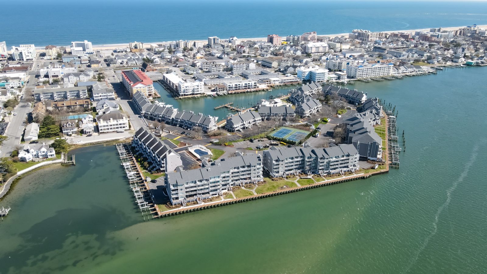 harbour-island-content-image.jpg Harbour Island Community