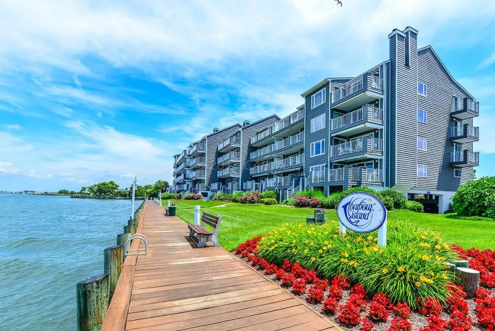 Harbour Island Marina